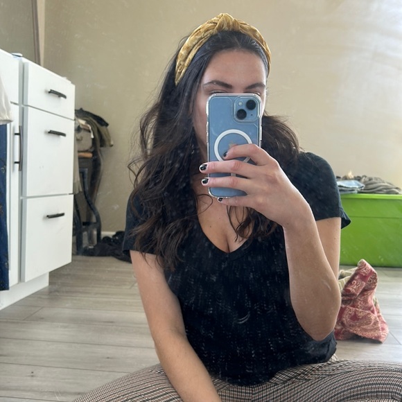 New women’s Anthropologie Headband velvet - Picture 9 of 9